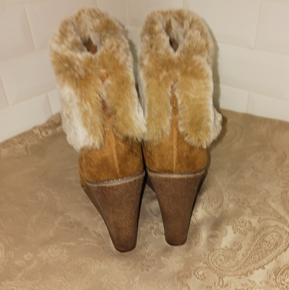 ZigiSoho Fur Booties with wedge heels Size 10 - Picture 4 of 13